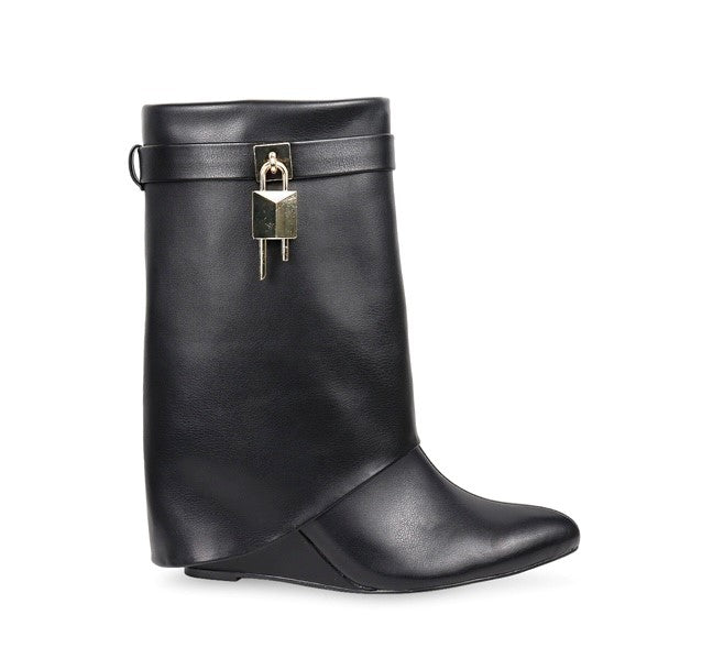 It Girl Faux Leather Ankle Boot